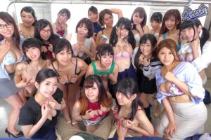 【VR】常にパンチラとブラチラが見れるラッキースケベ電車(cid)