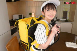 【VR】「恥ずかしいからこの泡は見ないで◆」可愛すぎるビールの売り子ちゃんと自宅で乾杯SEX！マン汁が泡になるまで激ピス騎乗位 葵みれい(13dsvr01441)