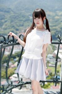 【VR】超アイドル級の美少女一ノ瀬ももが天使のアニメ声で「中にいっぱい出して」と耳元で囁くラブラブ中出しえっち(13dsvr00109)